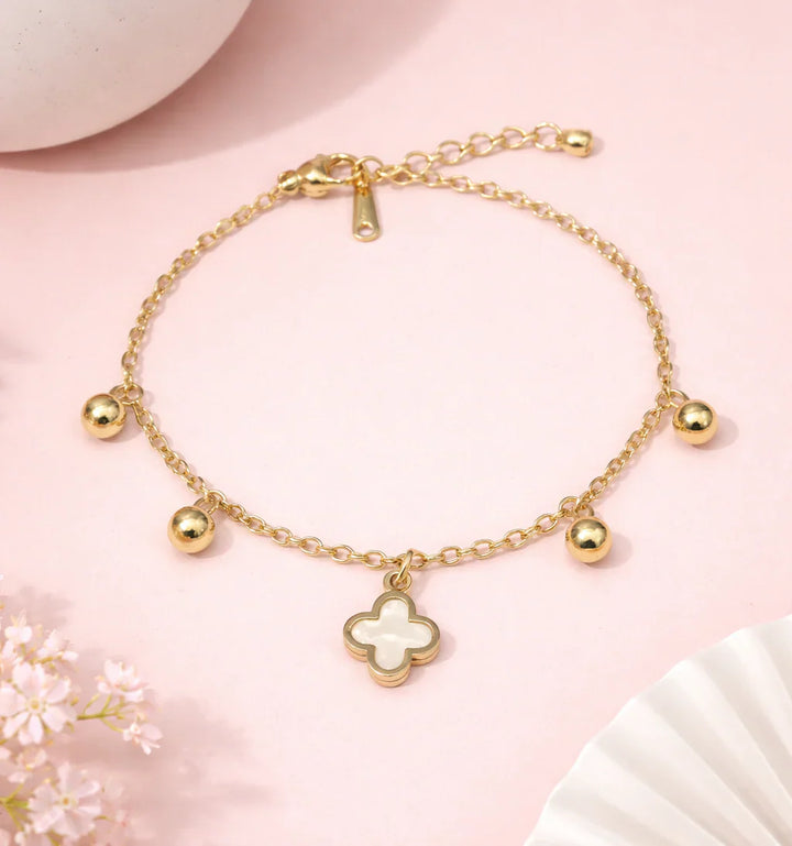 Elegant Four Leaf Clover Bracelet